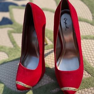 QUPID Velvet Heels (9) BRAND NEW